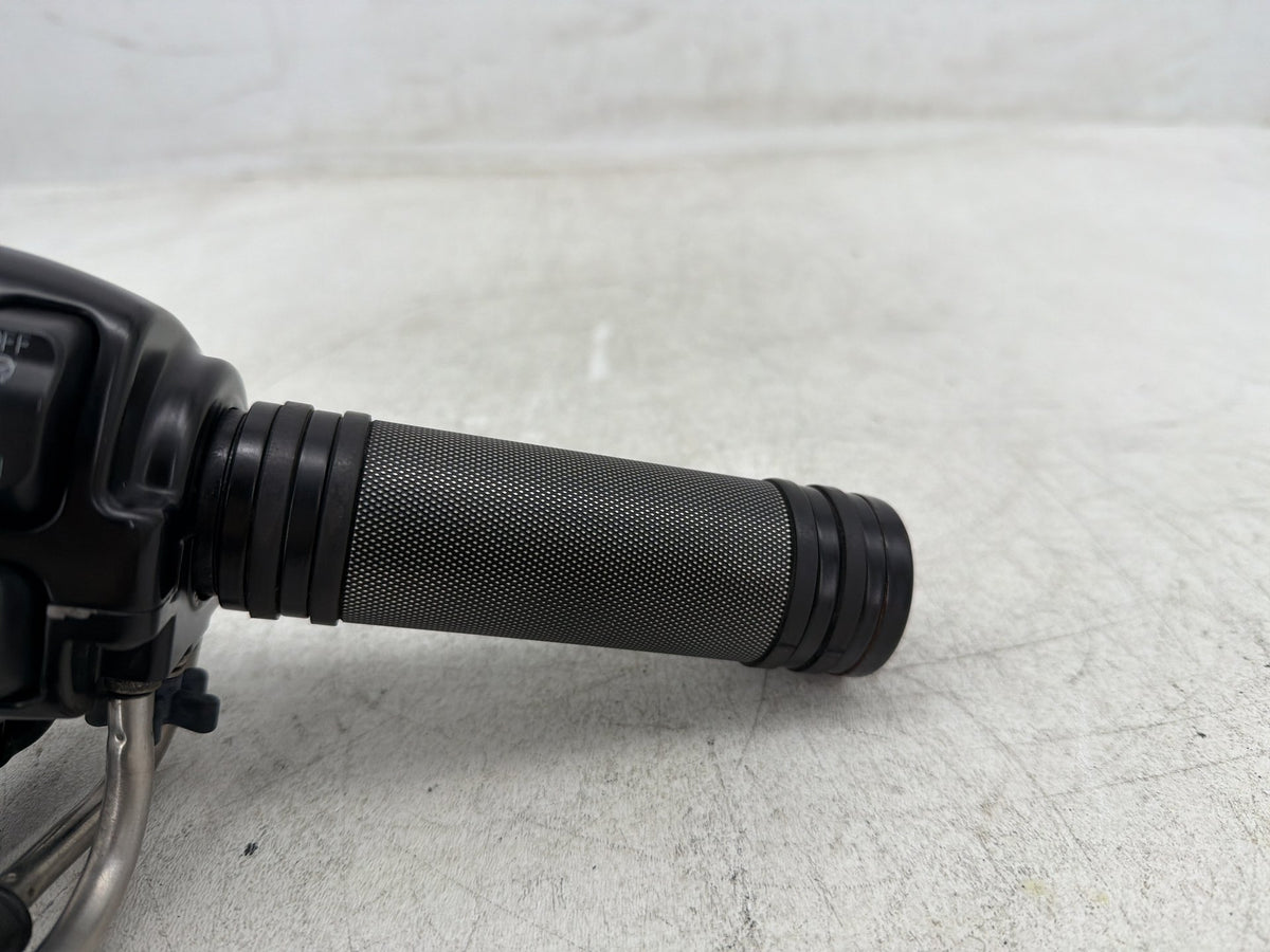 2012 Harley Dyna Fat Bob FXDF 103 OEM Right Engine Start Kill Switches Controls