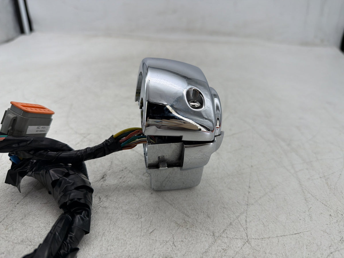 2004 Harley Electra Glide CVO Eagle Left Turn Signal Headlight Switches Controls