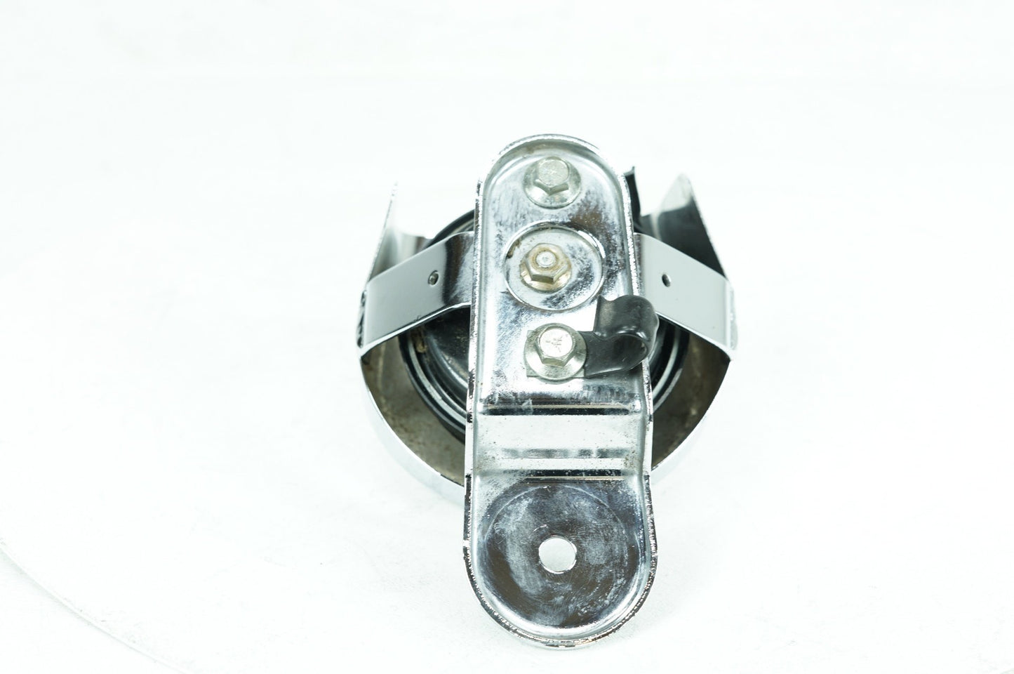 1999 - 2006 Harley-Davidson Softail Heritage Classic Horn Signal Klaxon Chrome Cover 69060-90F
