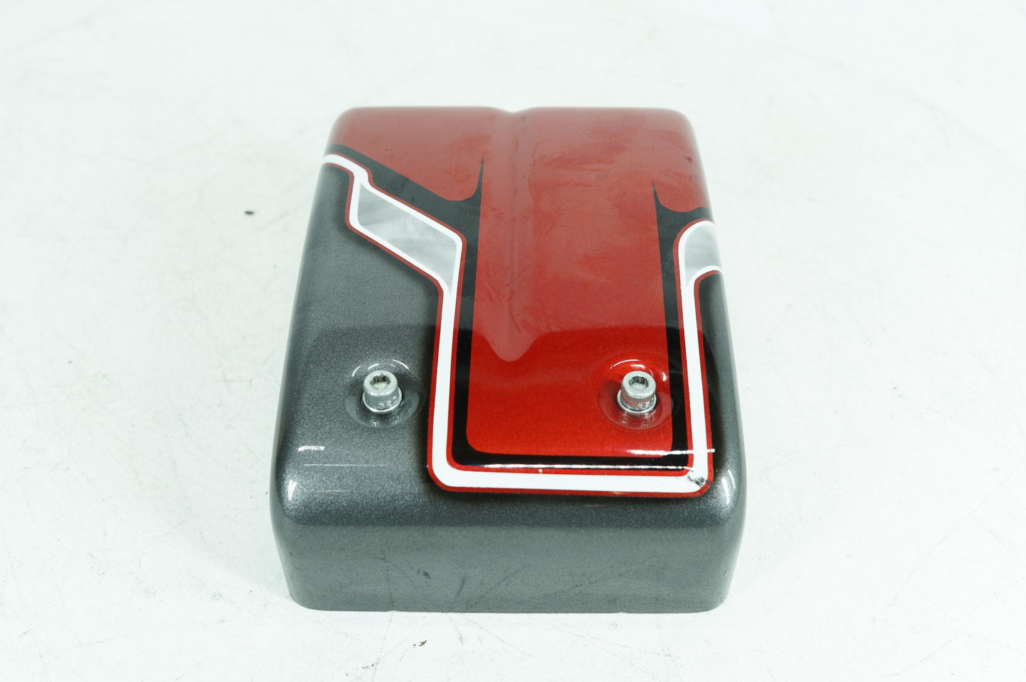 2007 - 2017 Harley-Davidson Dyna Low Rider Electrical Side Cover Tray Panel 66333-04