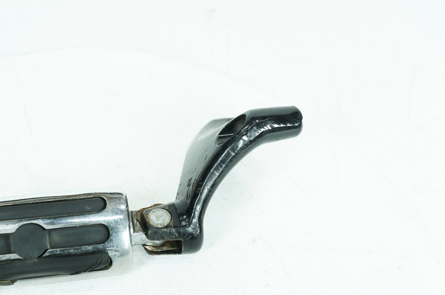 2004 - 2013 Harley-Davidson Sportster Custom Passenger Left & Right Foot Pegs 49314-04