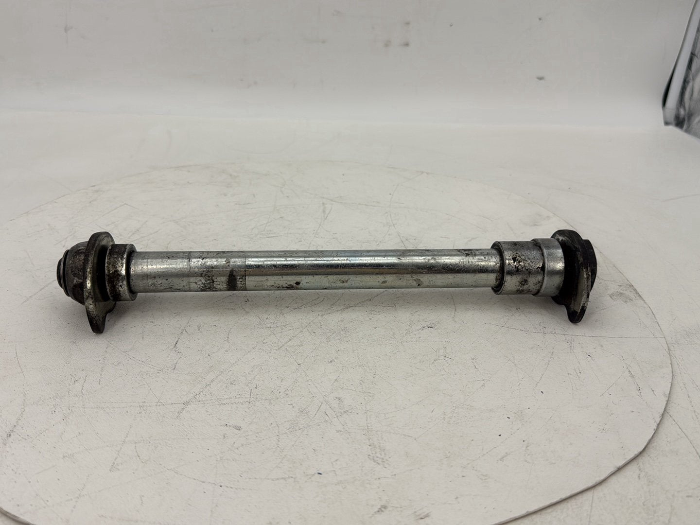 1999 - 2006 Harley-Davidson Touring Electra Glide Rear Wheel Axle Bolt Shaft 41056-02