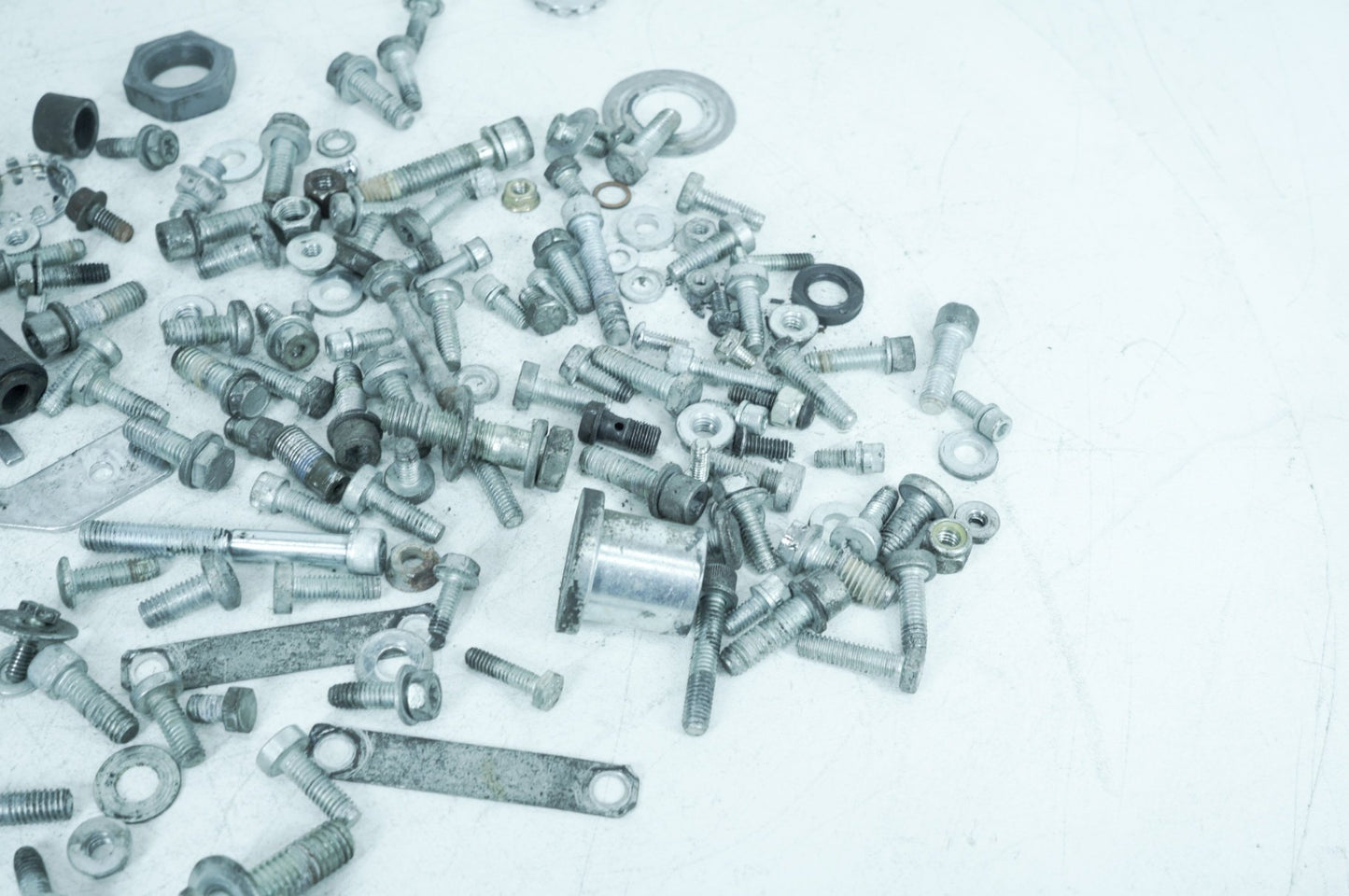 2007 - 2011 Harley-Davidson Touring Electra Ultra Hardware Bolts Nuts & Brackets