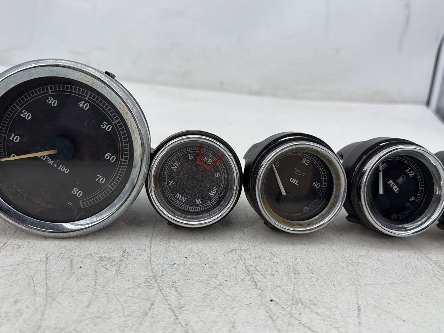 00 Harley Touring Electra Glide Ultra Air Oil Volt Fuel Tacho Speedo Gauges 65K