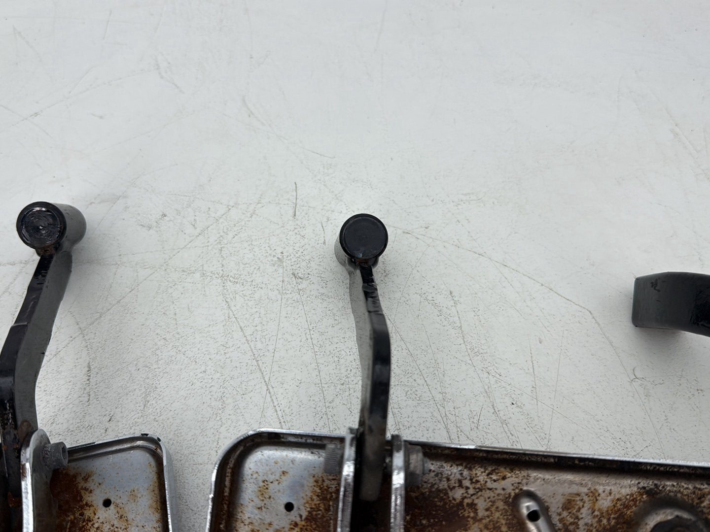 2007 Harley Electra Glide Touring Left Right Driver &amp; Pass Floorboard Foot Rest