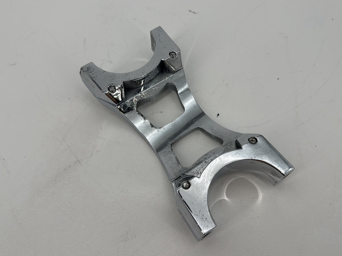 1999 - 2006 Harley-Davidson Dyna Low Rider Mount Bracket Support Holder Kuryakyn Gen 2