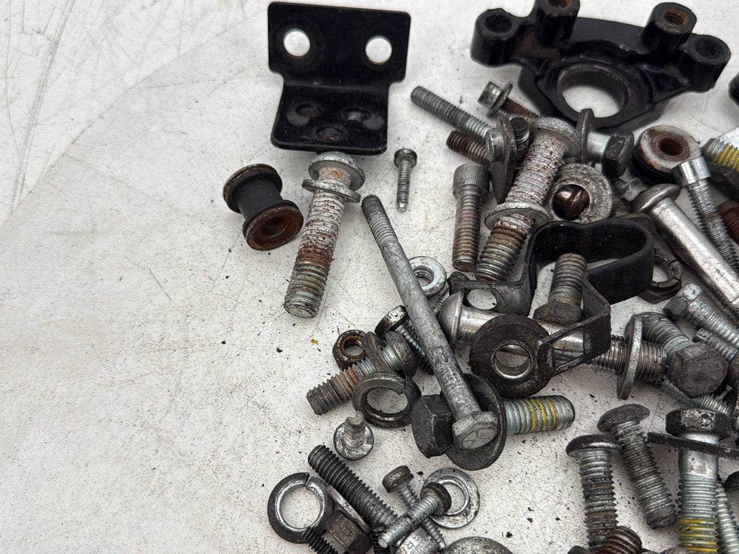 07 Harley Electra Glide Touring Ultra FLHTCUI OEM Hardware Bolts Nuts &amp; Brackets