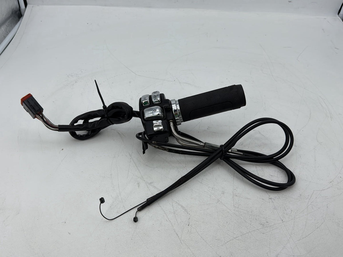 2000 Harley Touring FLHTCI Electra Glide Classic OEM Right Engine Start Kill Switches Controls
