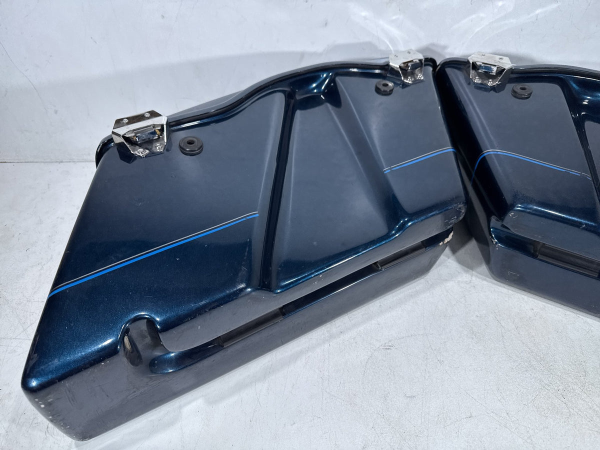 02 Harley Electra Glide Touring Classic OEM Left Right Saddlebags Luggage NOKey