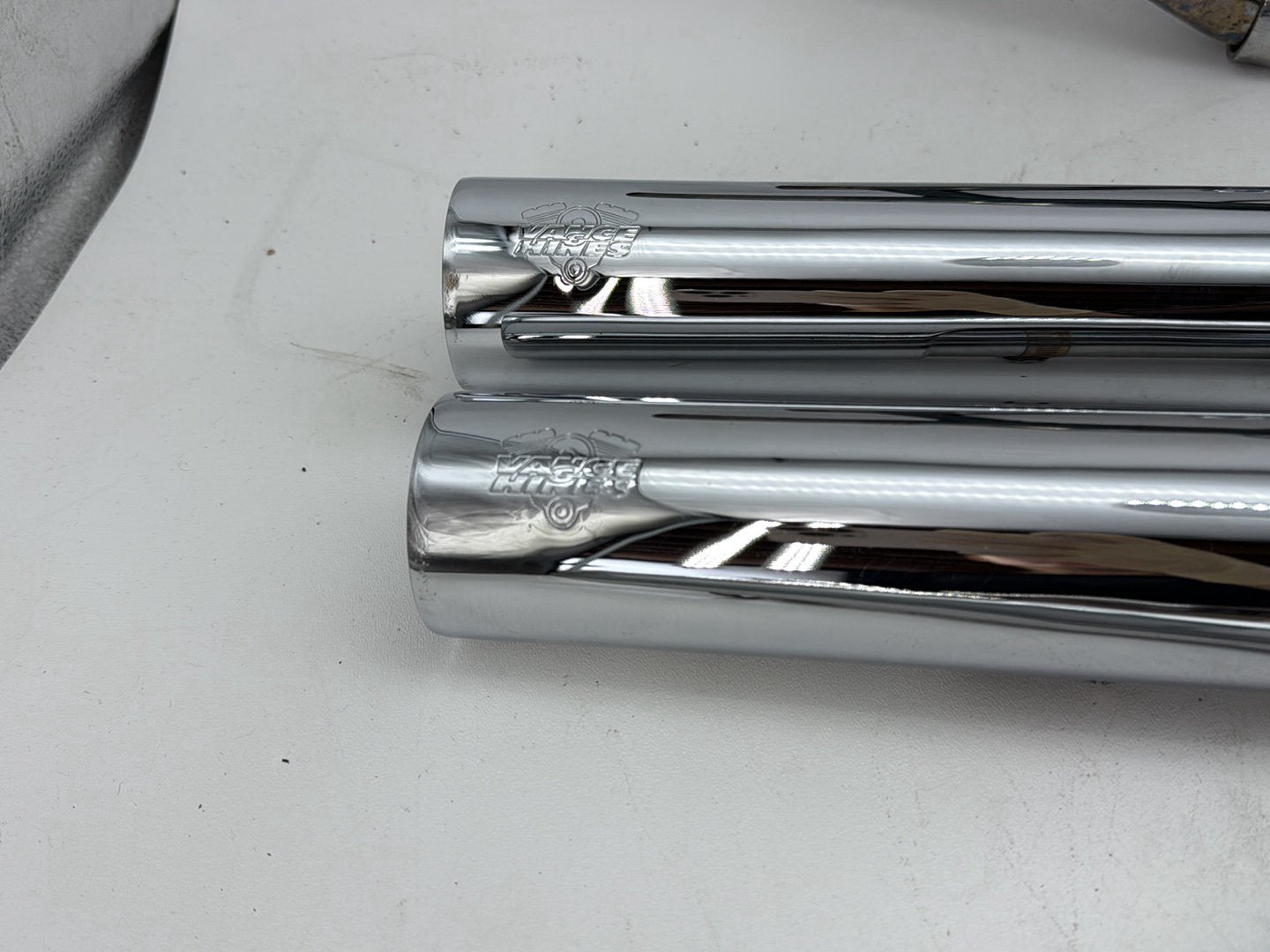 2008 Harley Softail Deluxe FLSTN OEM Exhaust Header Pipes Muffler