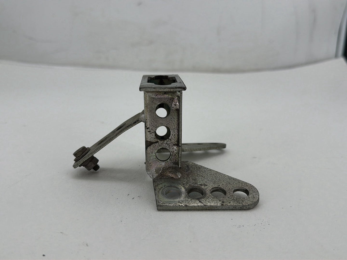 94 Harley Electra Glide Touring Classic Driver Backrest Bracket Mount 52589-09A