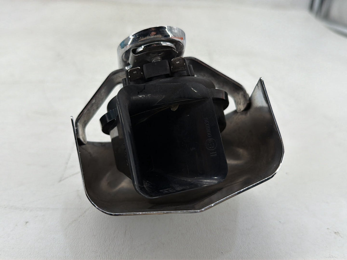 2011 Harley Electra Glide Touring Ultra OEM Horn Signal Klaxon Chrome Cover