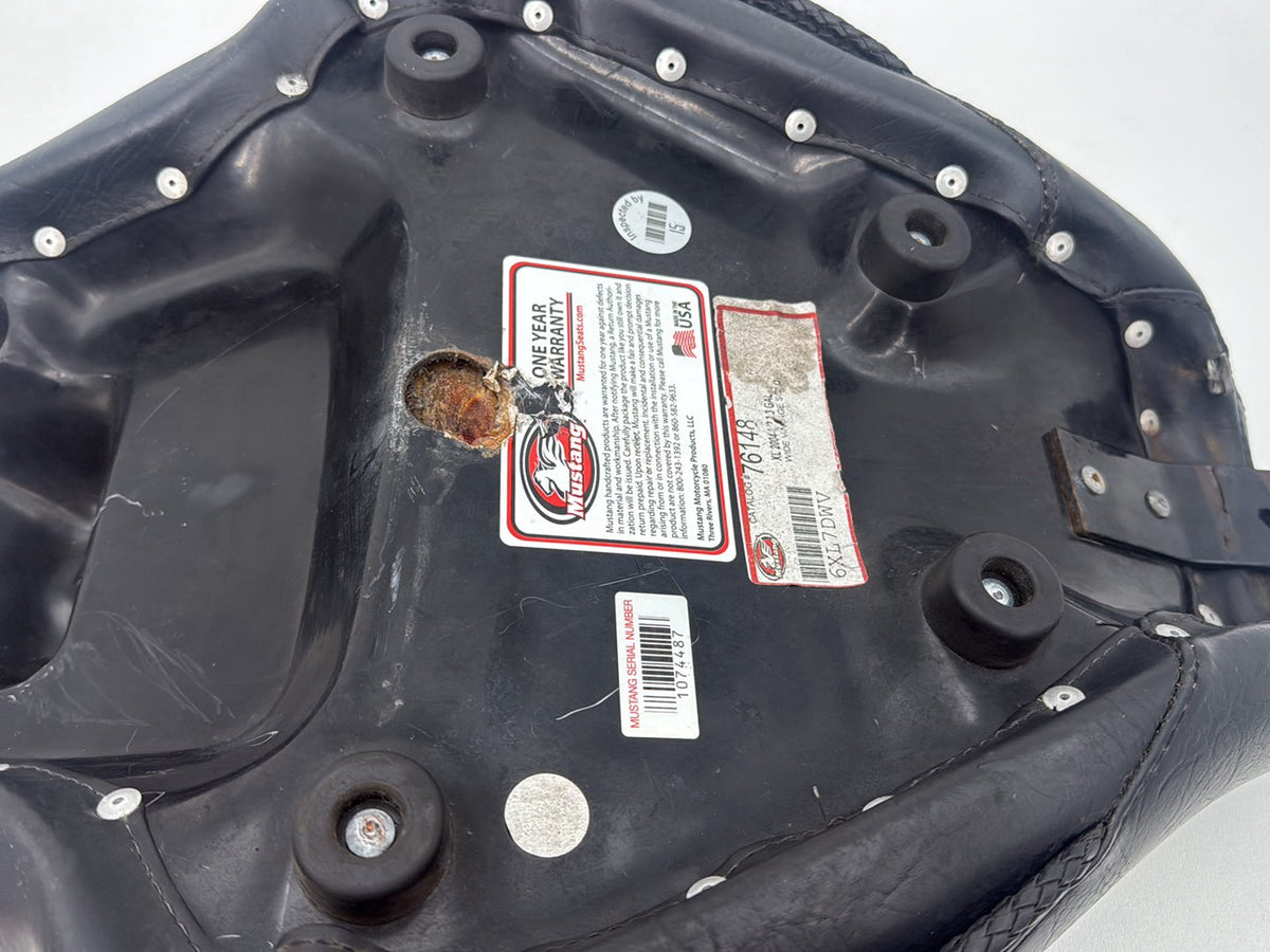 2011 Harley Sportster XL1200N 1200 Nightster OEM Rider Driver Solo Seat Pillion
