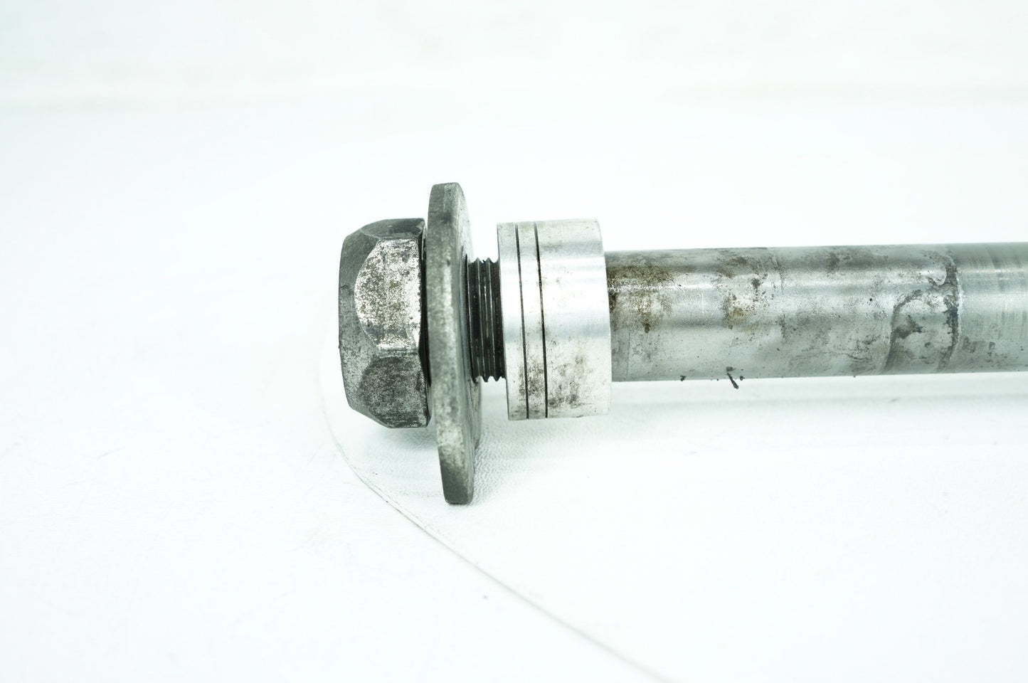 2007 - 2013 Harley-Davidson Touring Electra Glide Classic Rear Wheel Axle Bolt Shaft 41056-09