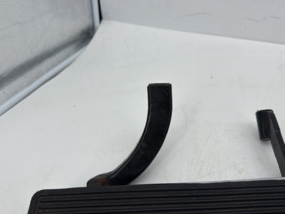 2007 Harley Touring FLHTCU Electra Glide Ultra OEM Left Right Driver & Pass Floorboard Foot Rest