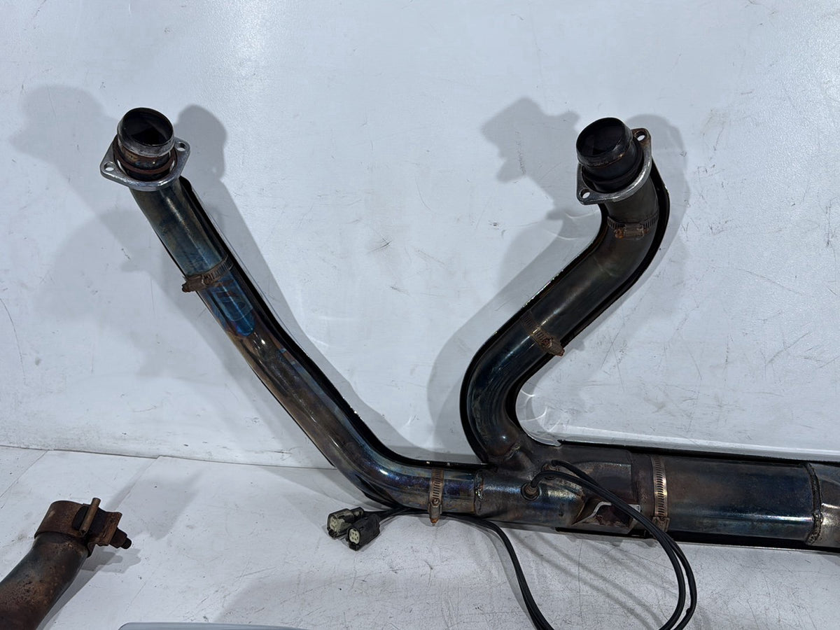 2011 Harley Electra Glide Touring Ultra OEM Exhaust Header Pipes Muffler