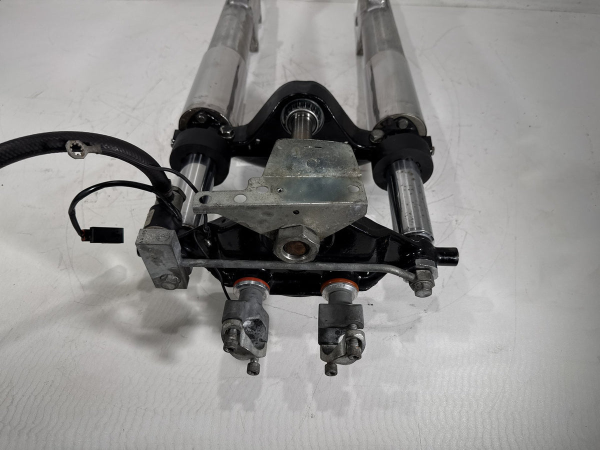 96 Harley Electra Touring Ultra Front Triple Tree Set & LH RH Fork Legs Sliders