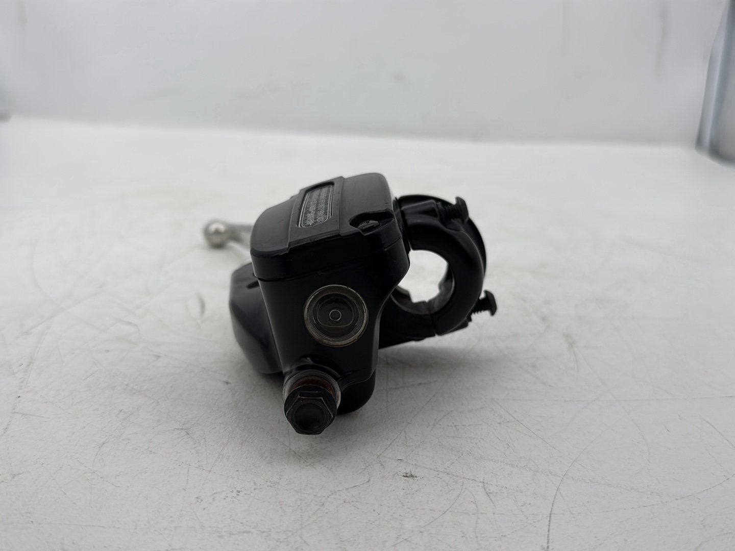 2014 Harley Street Glide Touring FLHXS OEM Front Right Brake Lever Master Cylinder