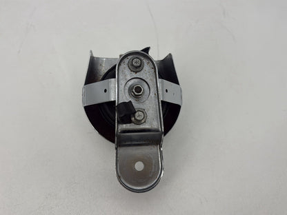 2007 - 2011 Harley-Davidson Touring Street Glide Horn Signal Klaxon Chrome Cover 	69012-93A