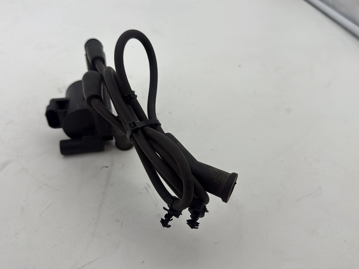 2011 Harley Road King Touring FLHRC Classic OEM Ignition Coil Spark Plugs Cable