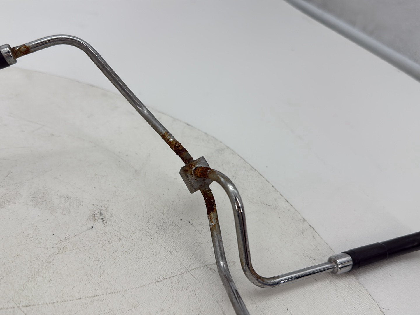 2012 Harley Dyna Fat Bob FXDF 103 OEM Front Brake Hose Line Pipe NON-abs
