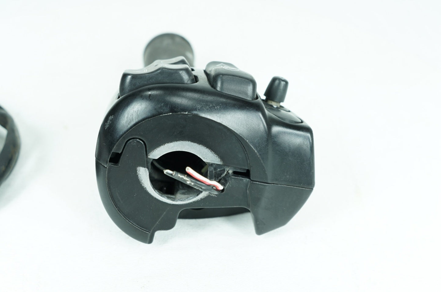 2017 - 2025 Harley-Davidson Touring Street Glide Right Engine Start Kill Switches Controls 71500501