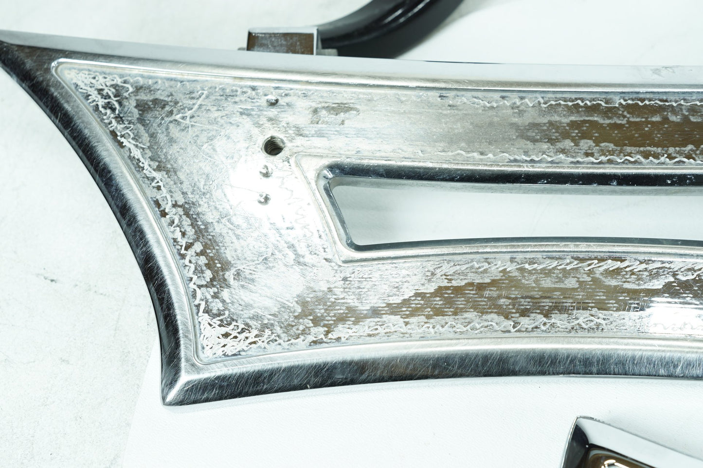 2007 - 2012 Harley-Davidson Touring Road Glide Left Right Driver Floorboard Foot Rest 47365-09