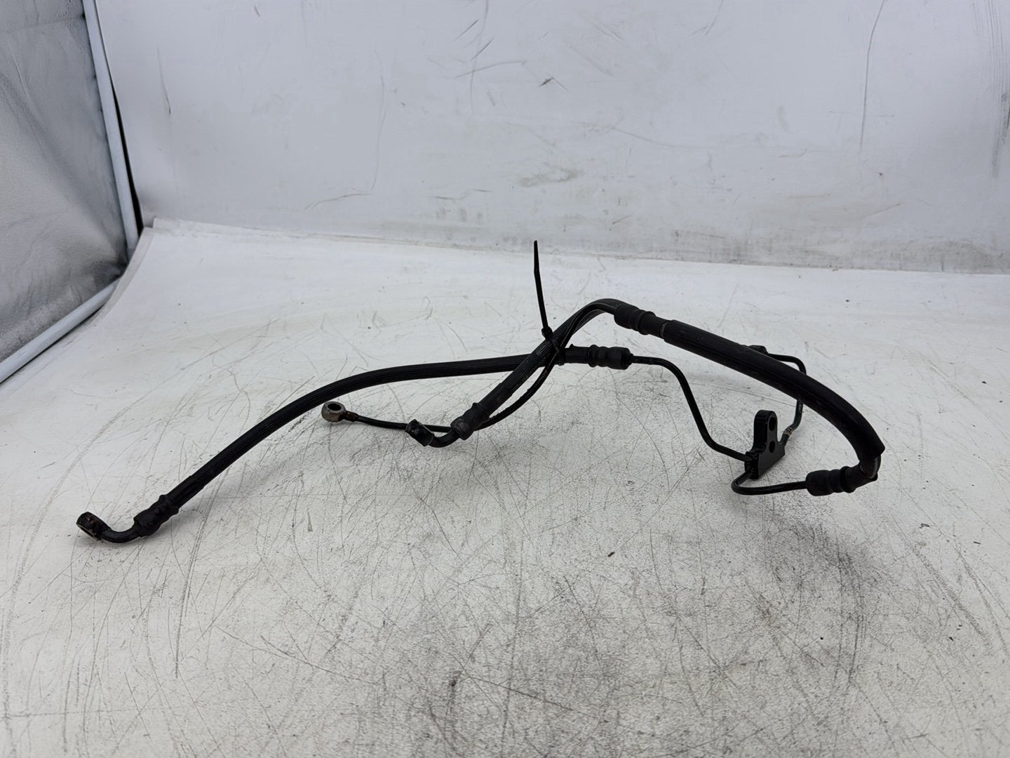 2007 Harley Touring FLHTC Electra Glide Classic OEM Front Brake Hose Line Pipe
