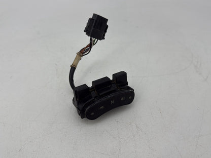 Harley-Davidson Misc  Dash Indicator Lamp Wire Plug In 68892-00A