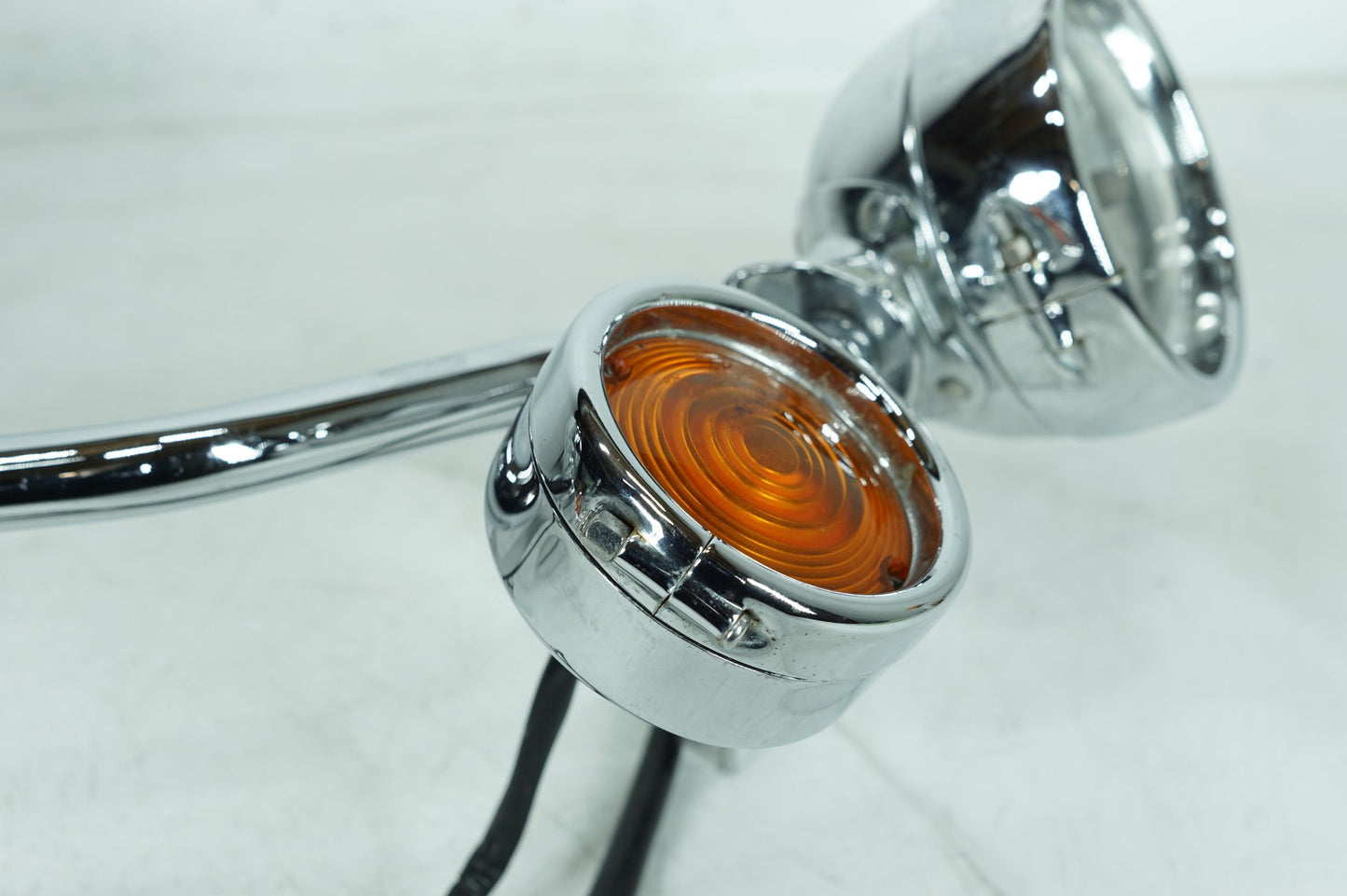 1999 - 2006 Harley-Davidson Touring Electra Ultra Classic Front Turn Signal Indicators Aux Light Bar 68712-94A