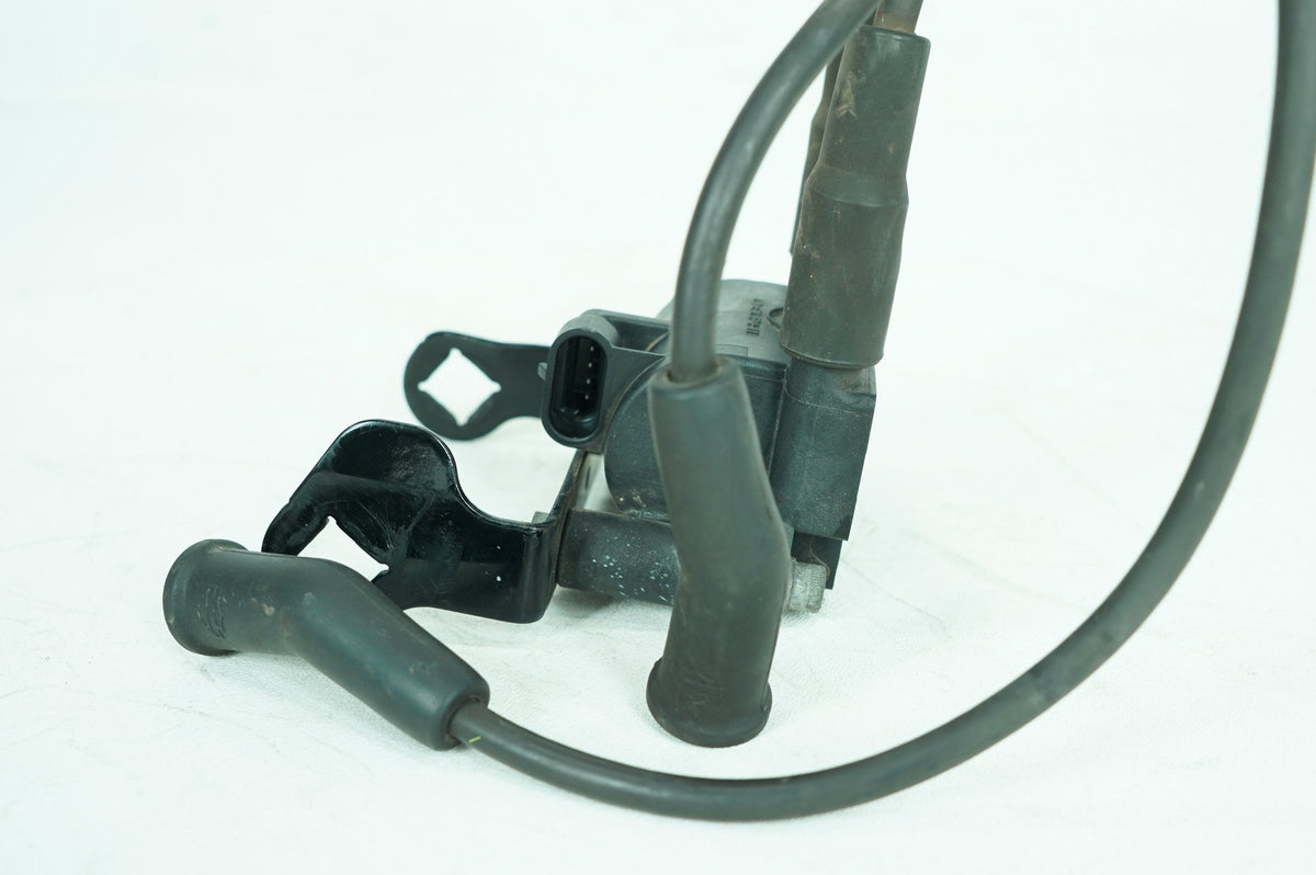 2008 Harley Touring FLHT Electra Glide OEM Ignition Coil Spark Plugs Cable
