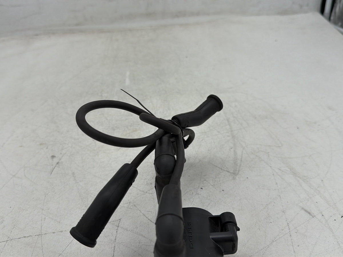 2011 Harley Electra Glide Touring Ultra OEM Ignition Coil Spark Plugs Cable