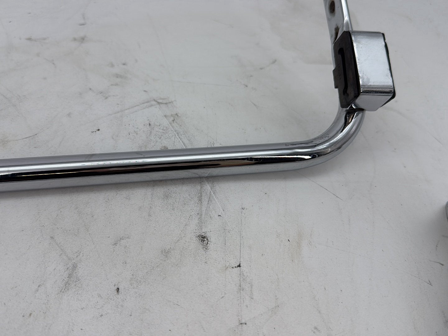 2007 Harley Street Glide Touring FLHX OEM Rear Left Right Saddlebag Guard Rails Bar