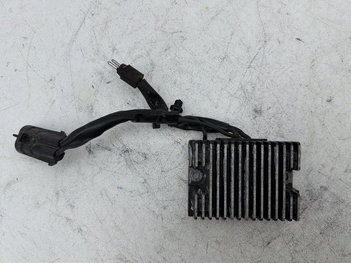 2006 Harley Sportster 1200 Custom XL1200C OEM Voltage Regulator Rectifier