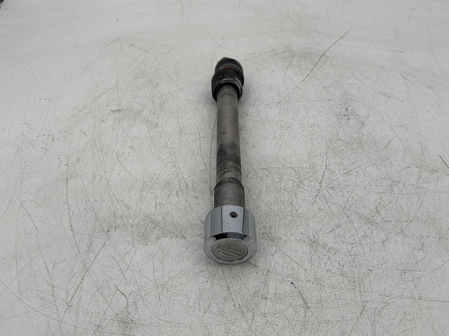 2008 Harley Dyna FXDL Low Rider Anniversary OEM Front Wheel Axle Bolt Shaft