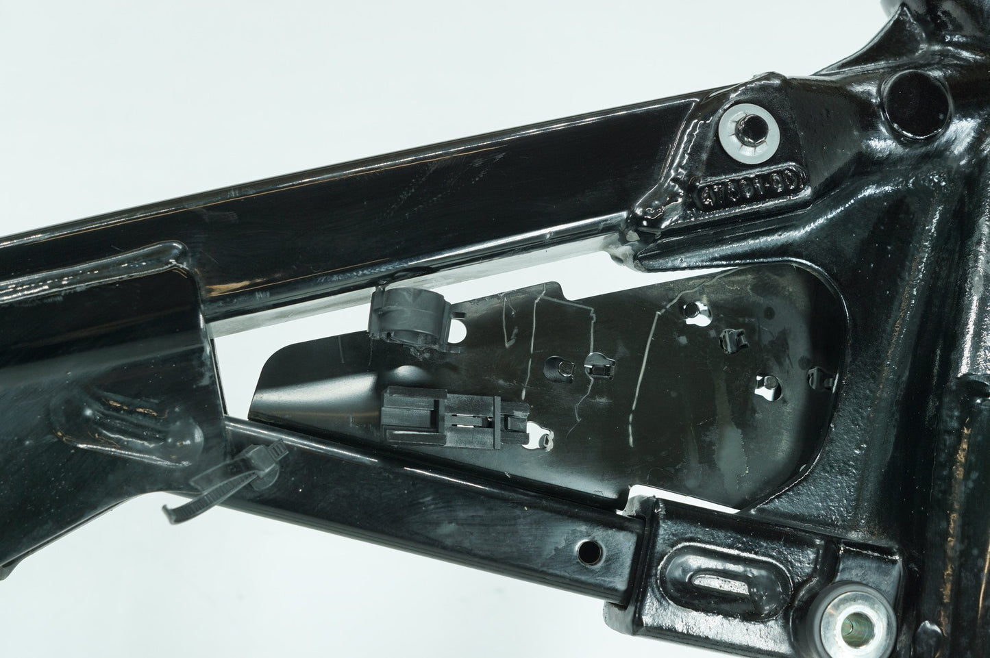 2006 Harley-Davidson Softail Heritage Classic Body Main Frame Chassis SLVG 47008-00B
