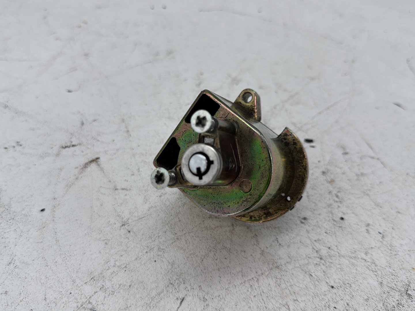 1997 Harley Road King Touring Police Fork Lock Switch Cylinder Barrel Lockset NOKey