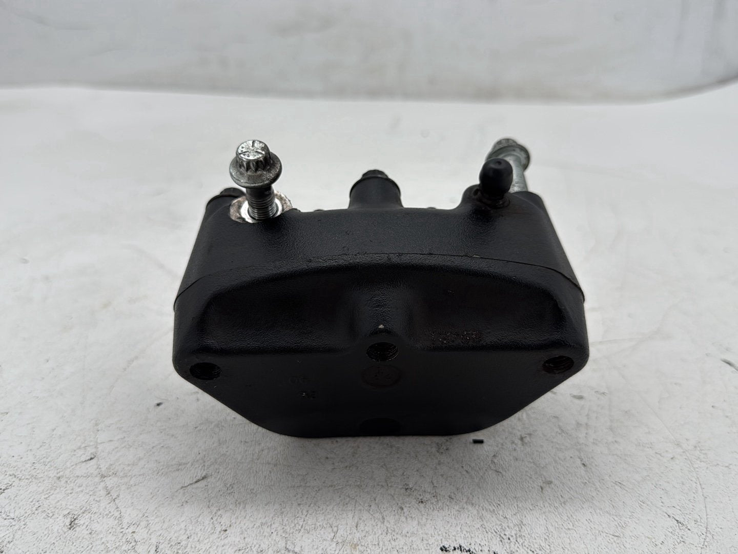 2006 Harley Street Glide Touring FLHXI OEM Front Left 1 Brake Caliper
