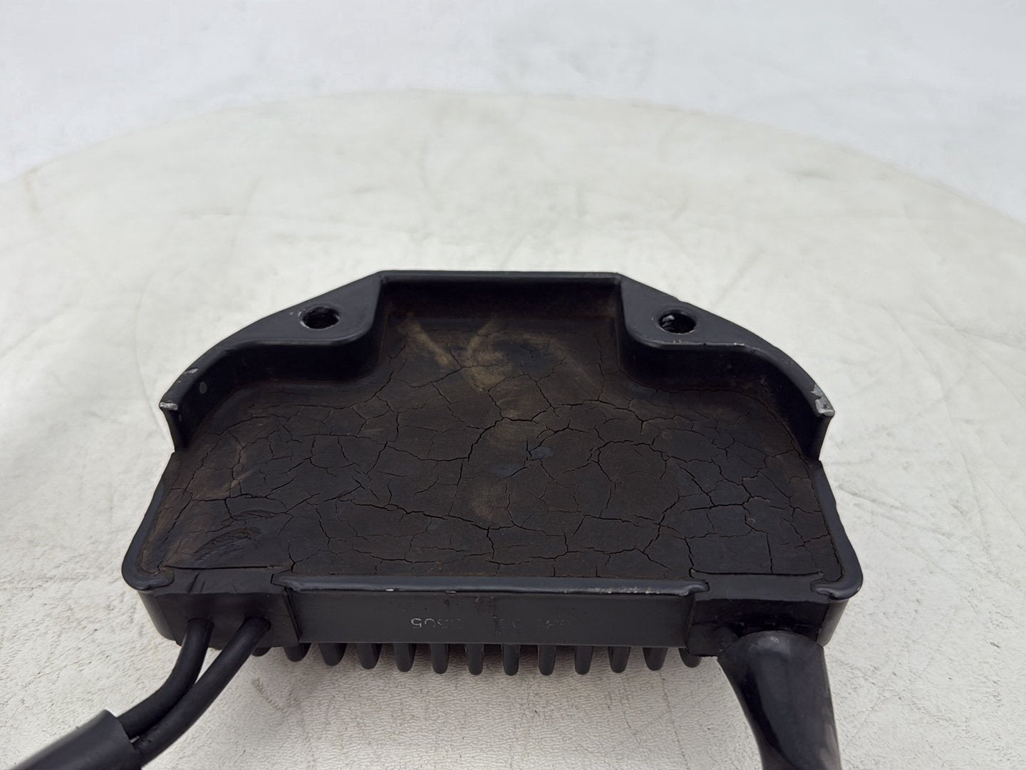 2006 Harley Dyna FXDWGI Wide Glide OEM Voltage Regulator Rectifier