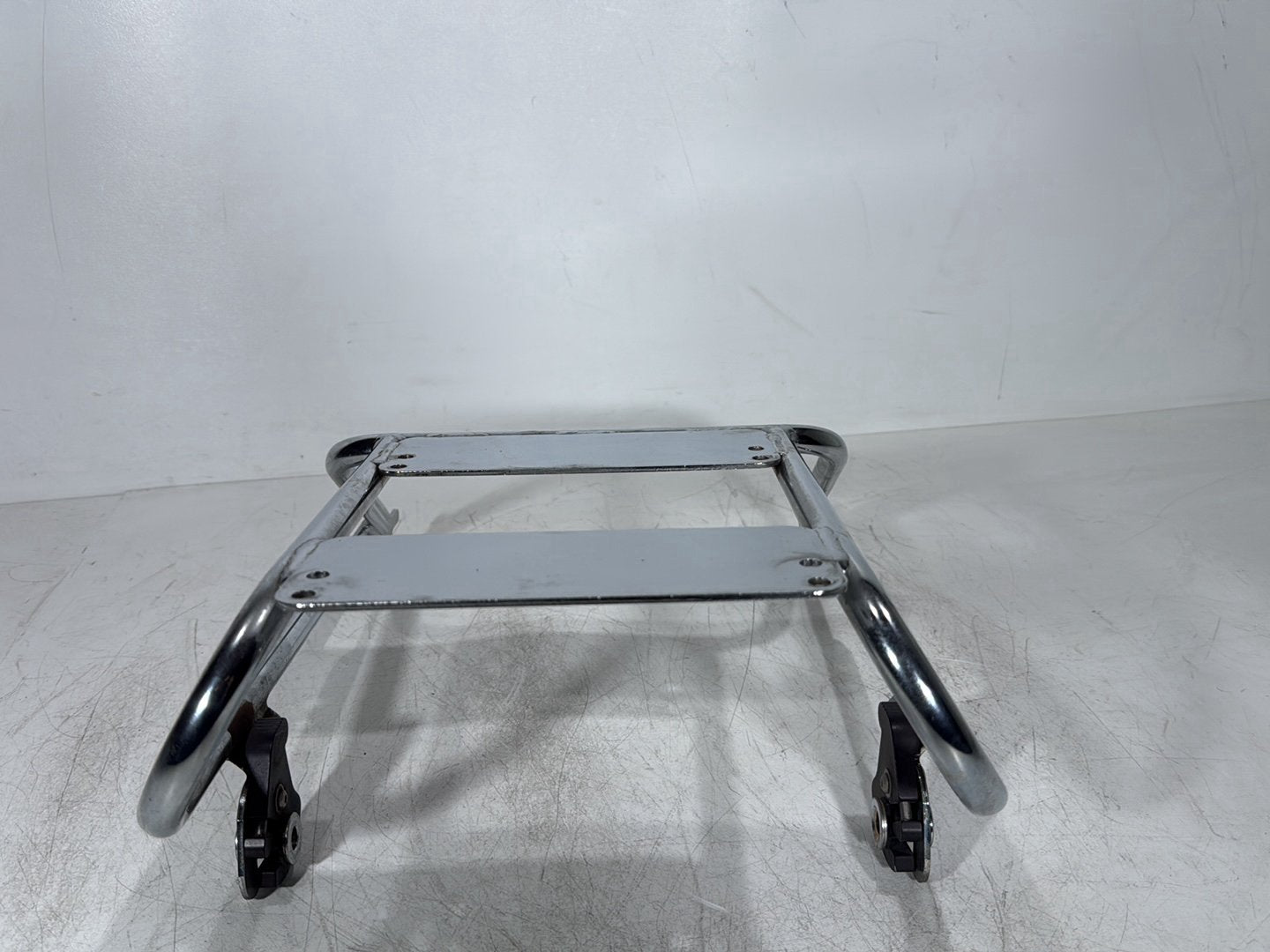 1999 - 2006 Harley-Davidson Touring Electra Glide Classic Rear Back Luggage Rack Storage Baggage Bar 53118-97A