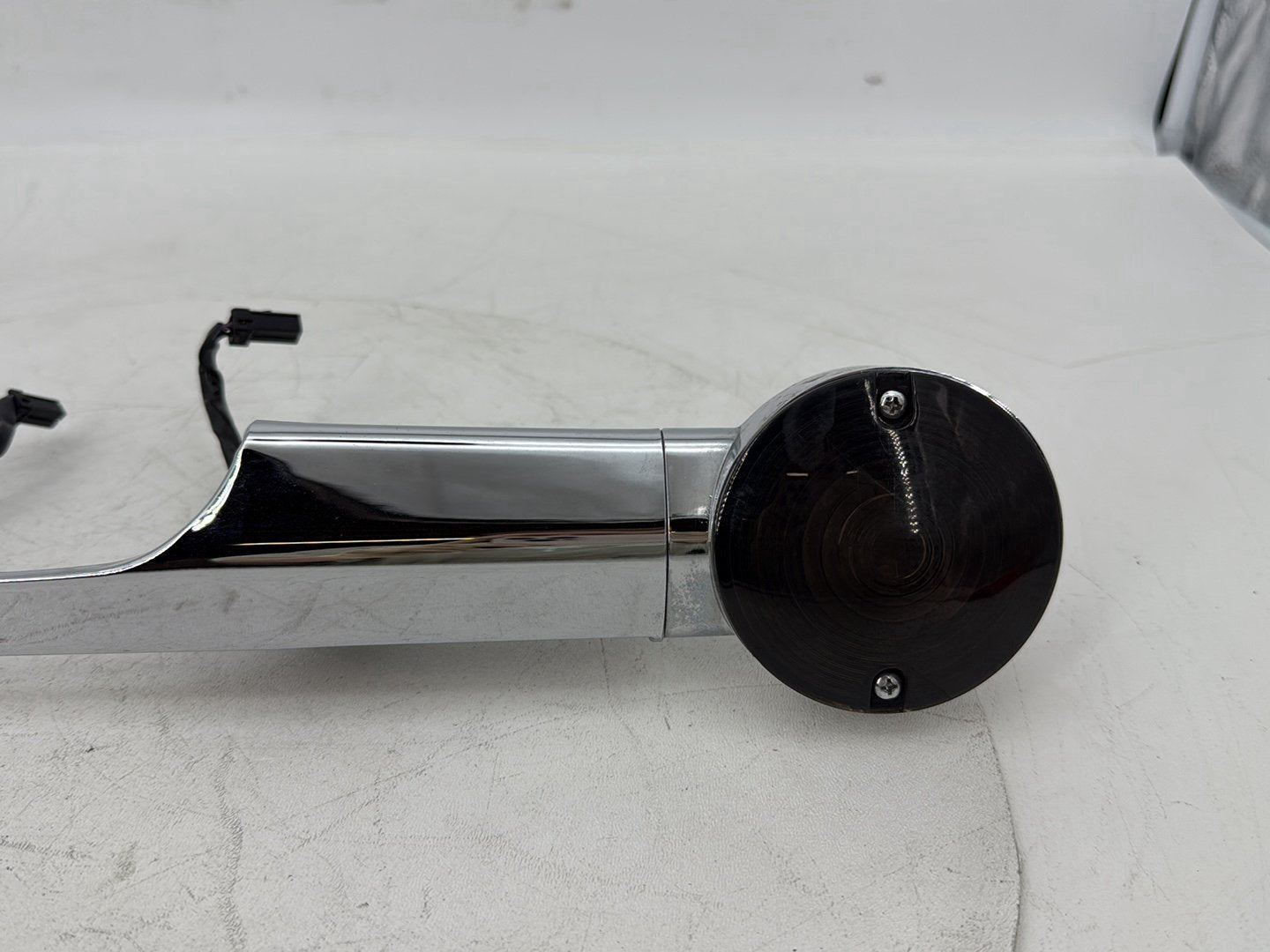 1999 - 2006 Harley-Davidson Touring Electra Glide Ultra Rear Left & Right Turn Signals 68510-74C