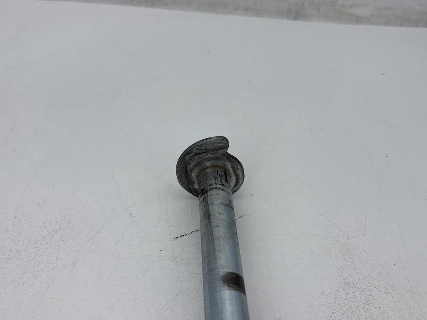 2014 Harley Electra Glide Touring CVO Screamin Eagle OEM Rear Wheel Axle Bolt Shaft