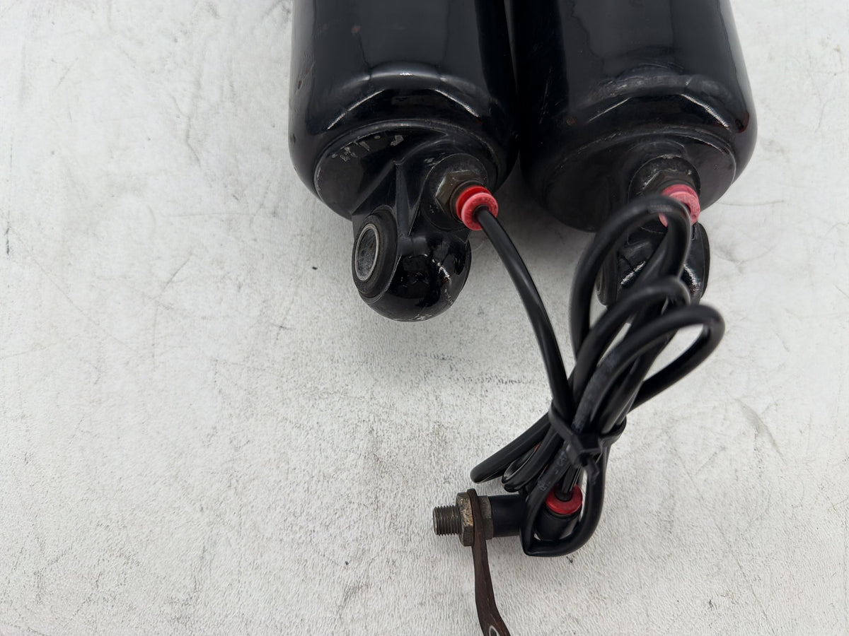 2006 Harley Road King Touring Custom OEM Rear Left Right Shock Absorbers Low 12"