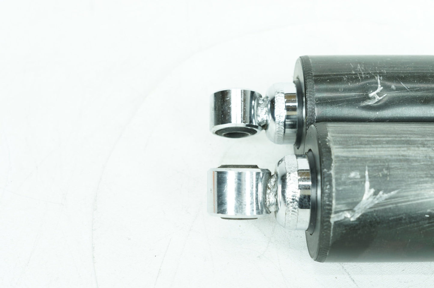 1999 - 2006 Harley-Davidson Softail Heritage Classic Rear Left Right Shock Absorbers 54508-00B