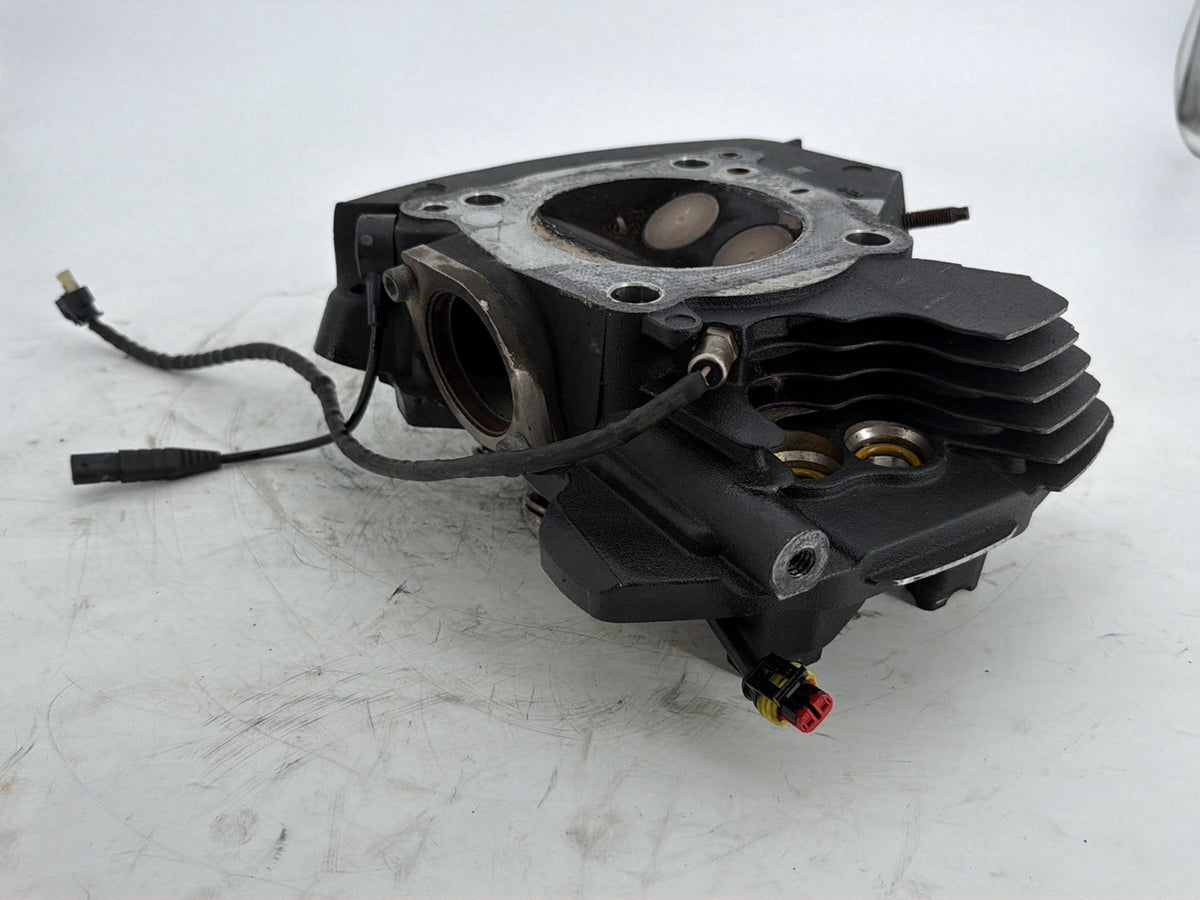 2019 Harley Touring FLHT Electra Glide OEM Rear Twin Cam Engine Cylinder Head