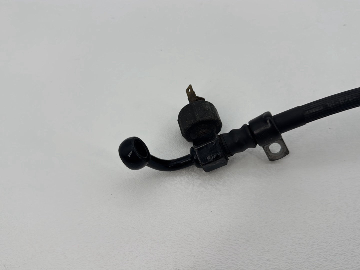 1999 - 2006 Harley-Davidson Dyna Wide Glide Rear Brake Hose Line Pipe 40956-90B