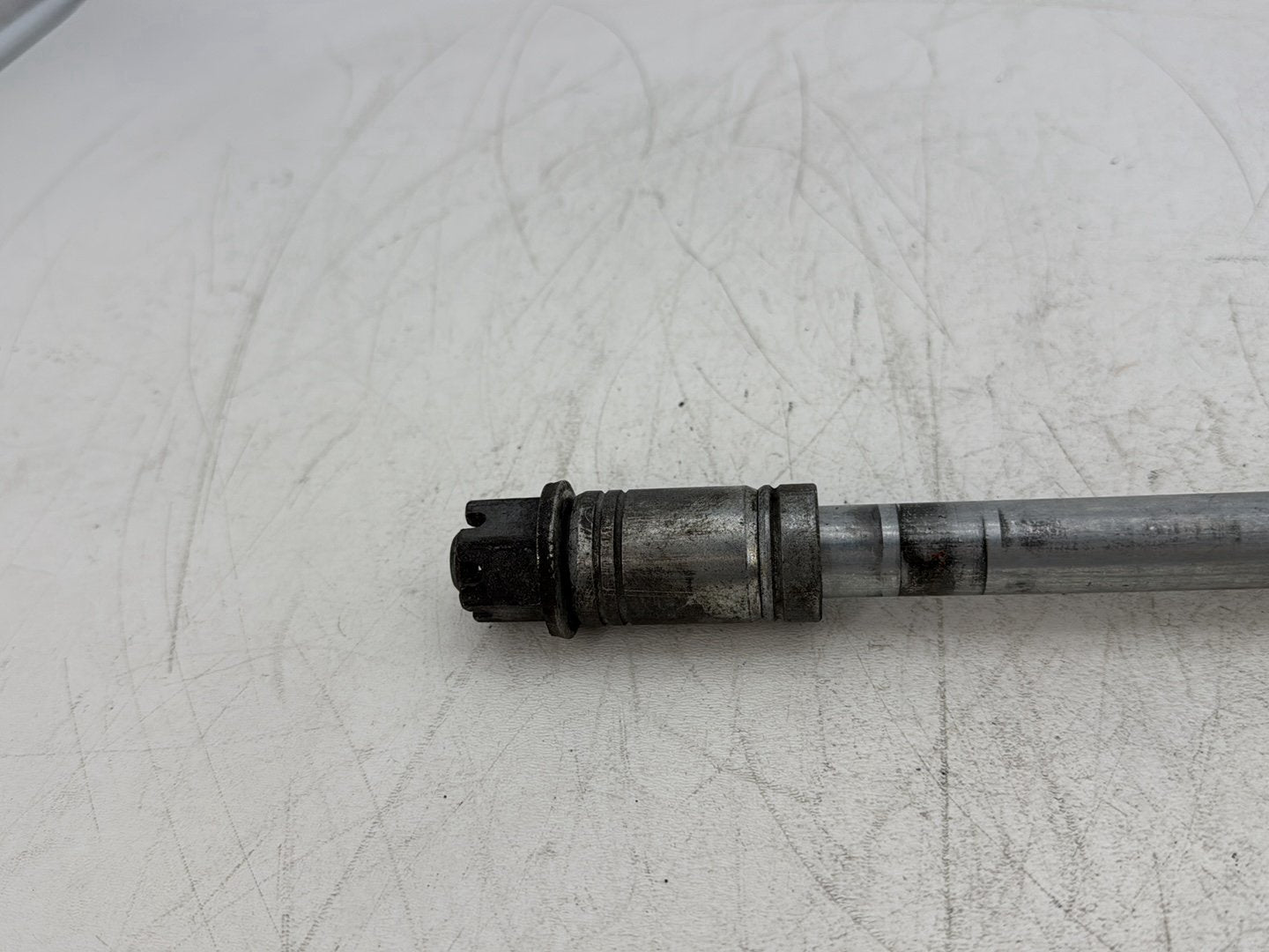 2000 Harley Touring FLHTCUI Electra Glide Ultra OEM Rear Wheel Axle Bolt Shaft