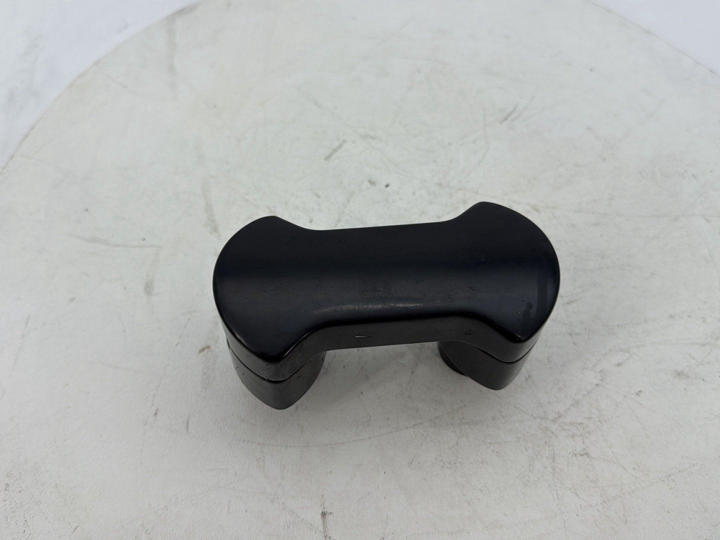 2012 Harley Dyna Fat Bob FXDF 103 OEM Front Handlebar Riser Top Clamp
