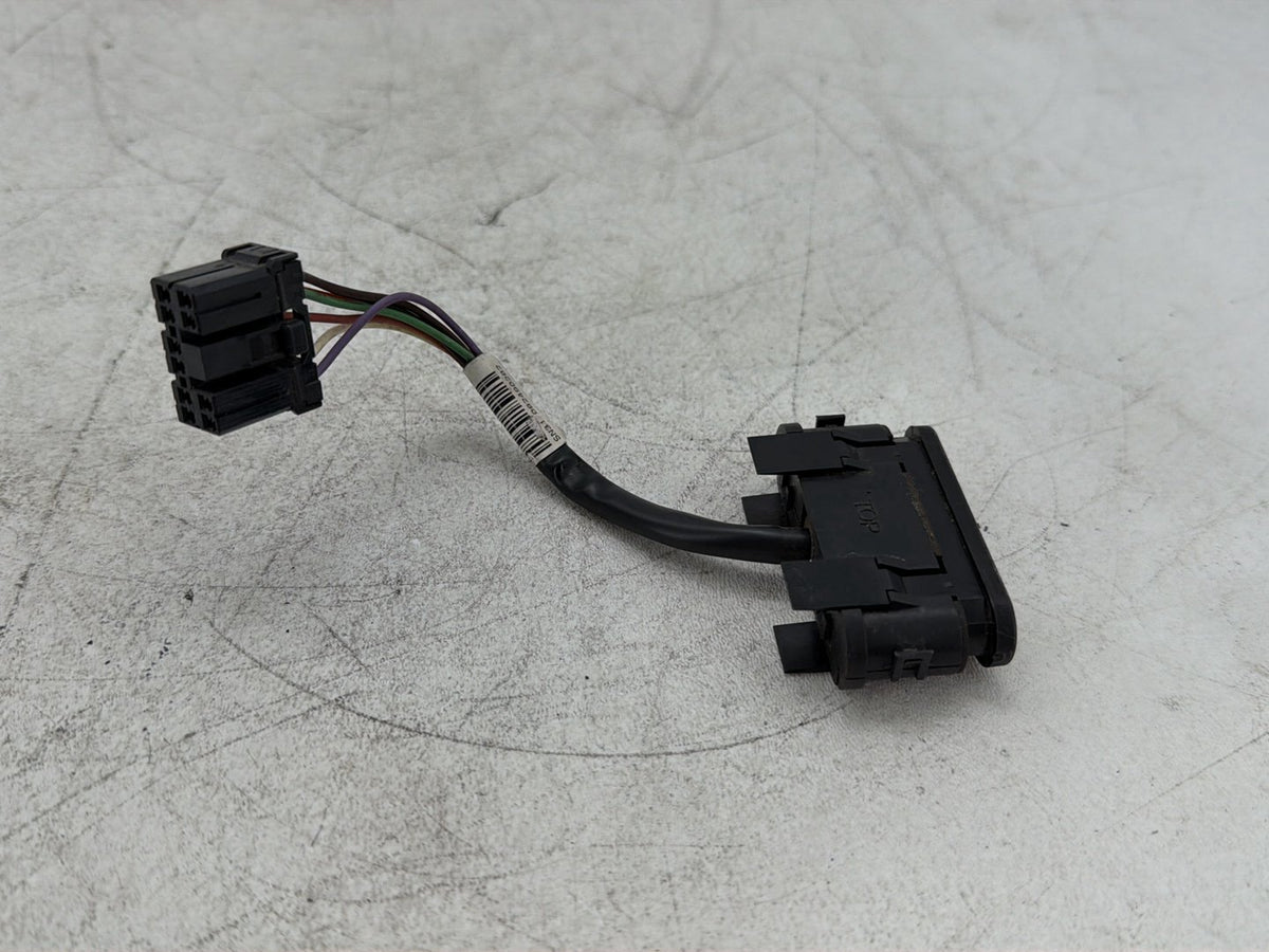 2009 Harley Road Glide Touring FLTR OEM Dash Indicator Lamp Wire Plug 68789-96A