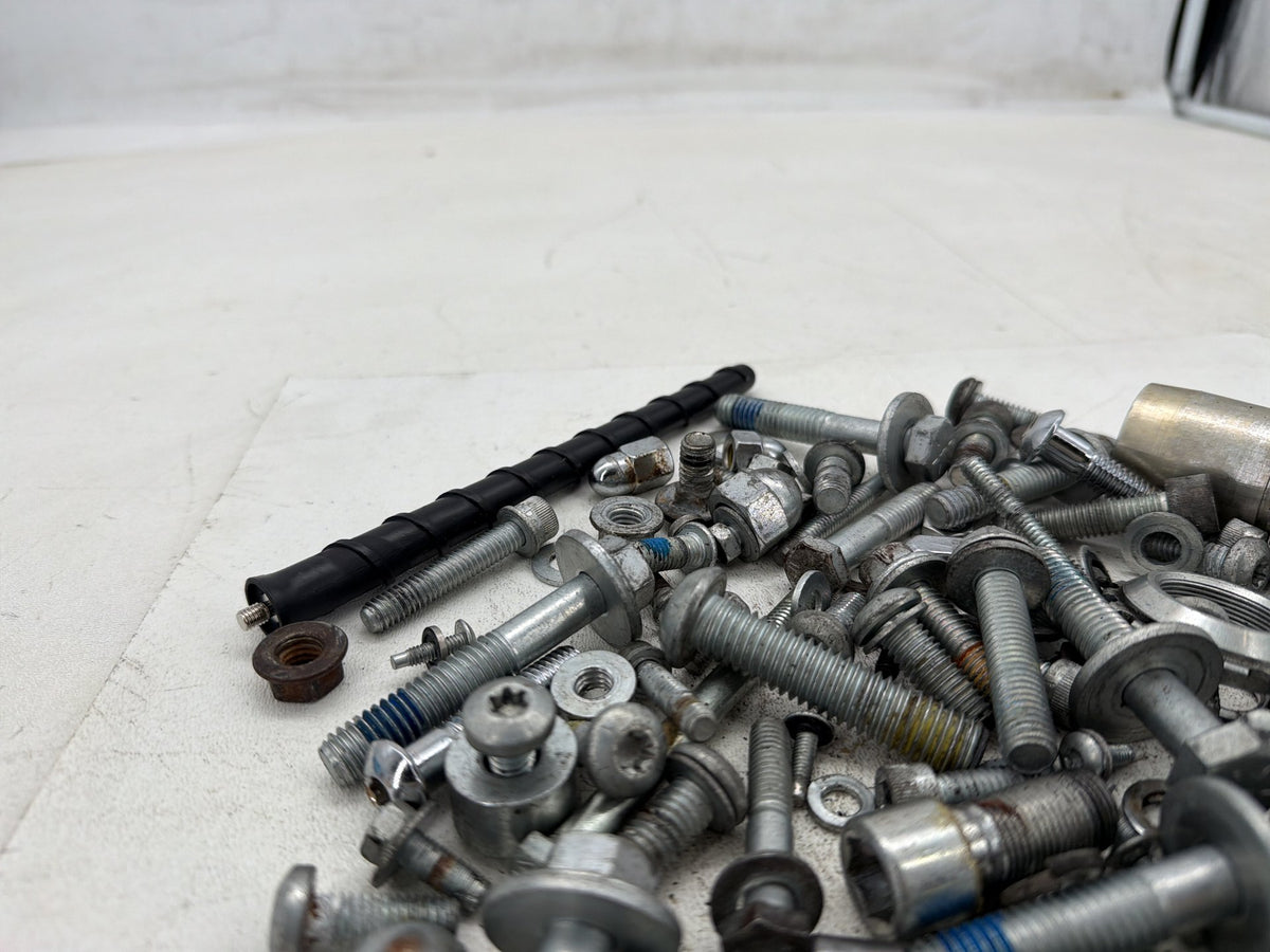 2016 Harley Dyna Fat Bob FXDF 103 OEM Hardware Bolts Nuts & Brackets